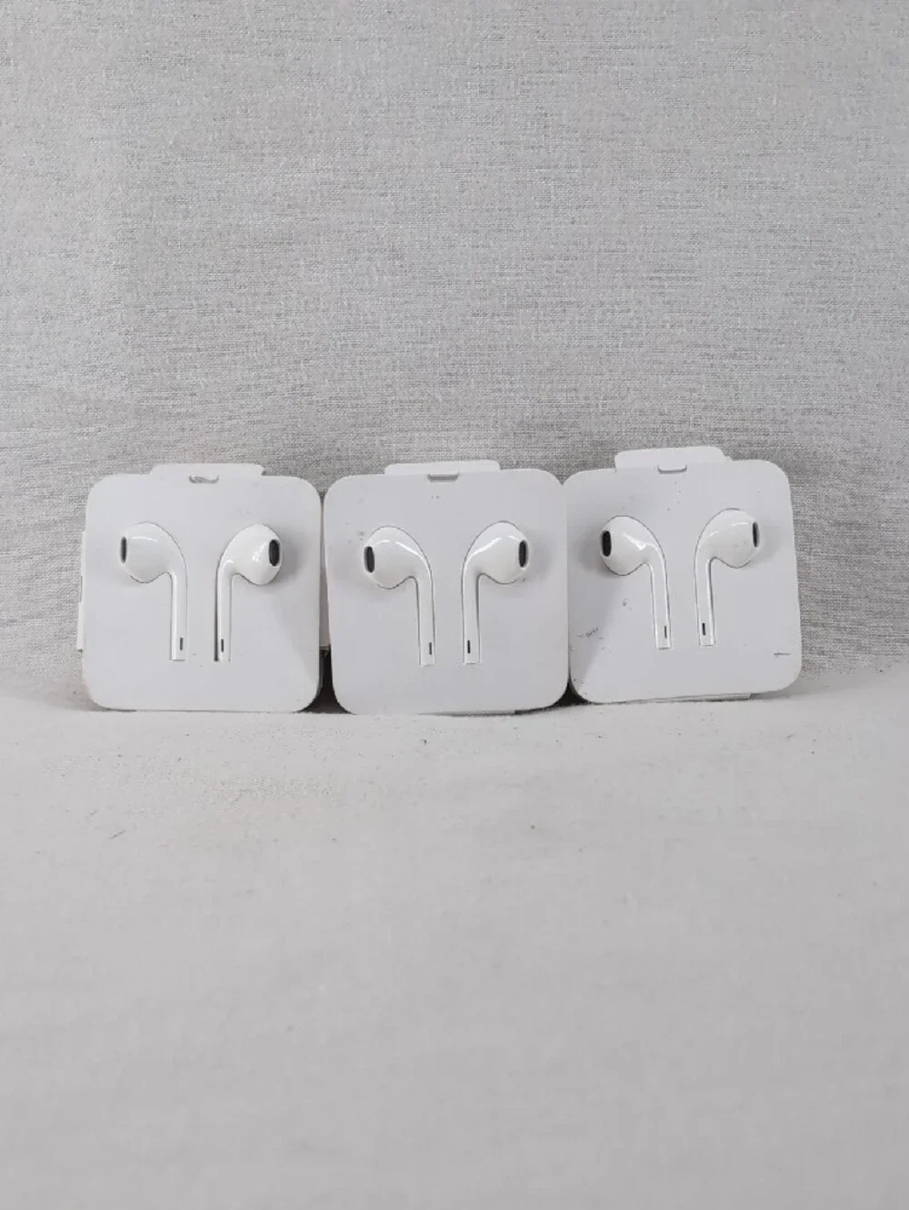 White Apple EarPods Style Lightning Wired Earphones (3-Pack)